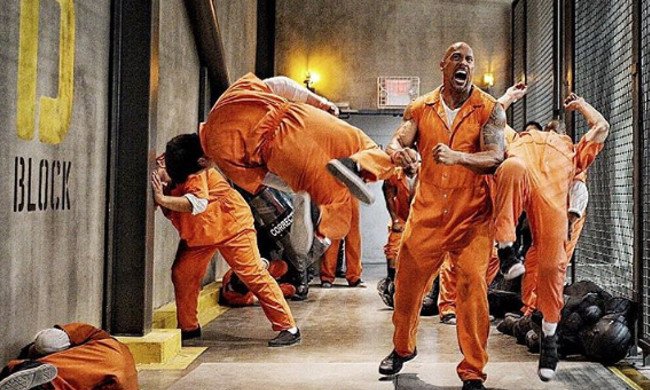 RT @UPROXX: Latest #Fast8 set photo has @TheRock flipping his fellow inmates around like ragdolls #F8 ???? https://t.co/Xz0xgqQnVJ https://t.c…