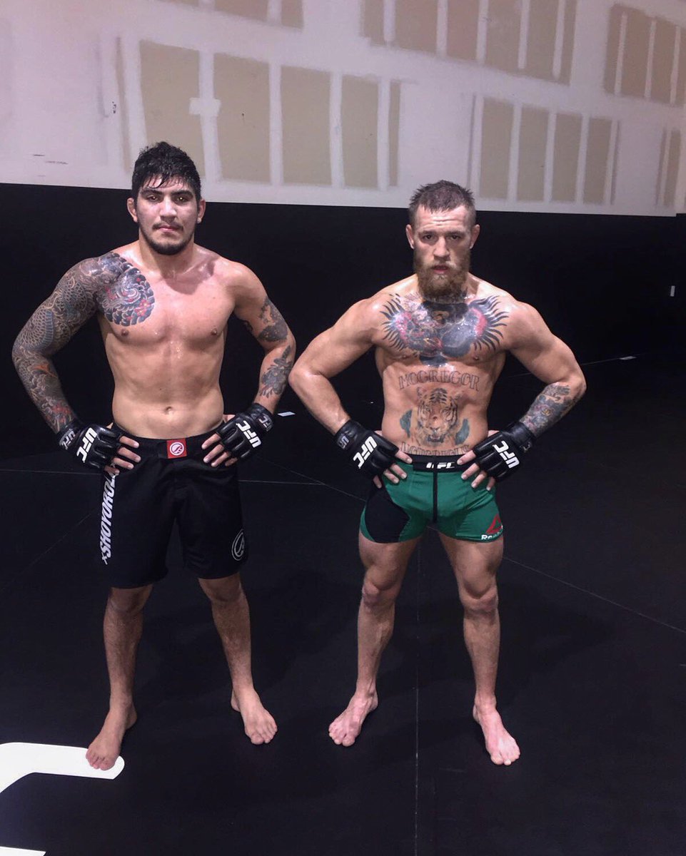 Getting those desert rounds in. 
We are prepared for an ALL OUT WAR. Bring it. 
#15days #UFC202 #TheMacLife https://t.co/iDWlVlMtxN