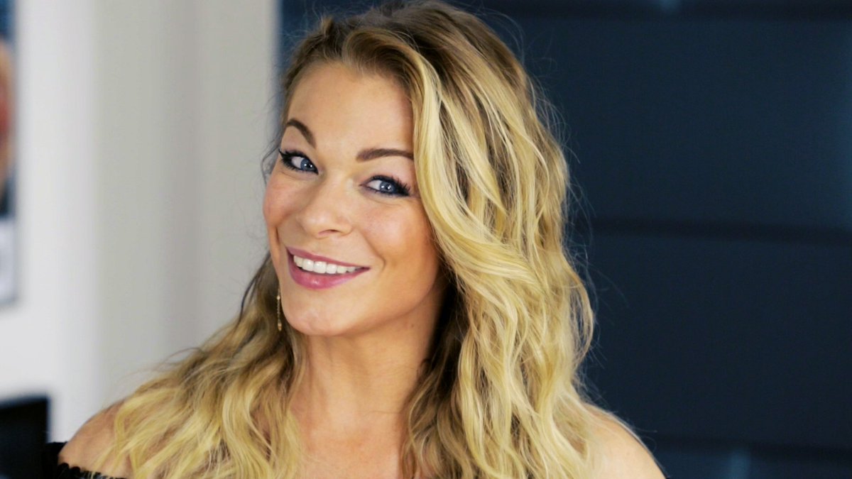 RT @TobyonTV: I hear from @leannrimes about her new single, The Story, which genre she might tackle next, and Busta Rhymes... https://t.co/…