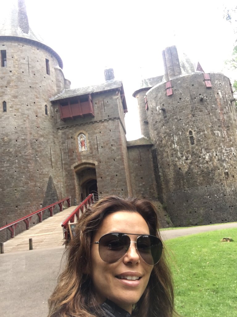 Yet another castle in Wales ???? Gorgeous! #CastleCoch #CantGetEnough #CastlesEverywhere https://t.co/fa5p42SBjL