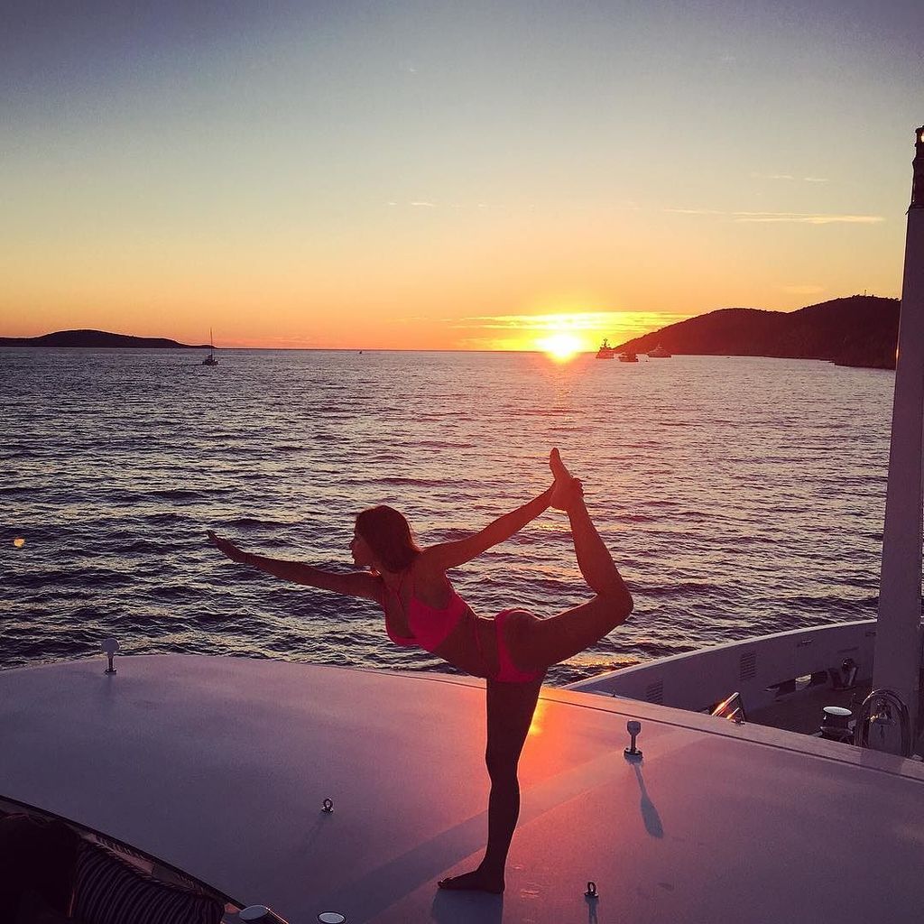 #sunset #yoga https://t.co/u77IljSKUq https://t.co/LAPWVrGVXS