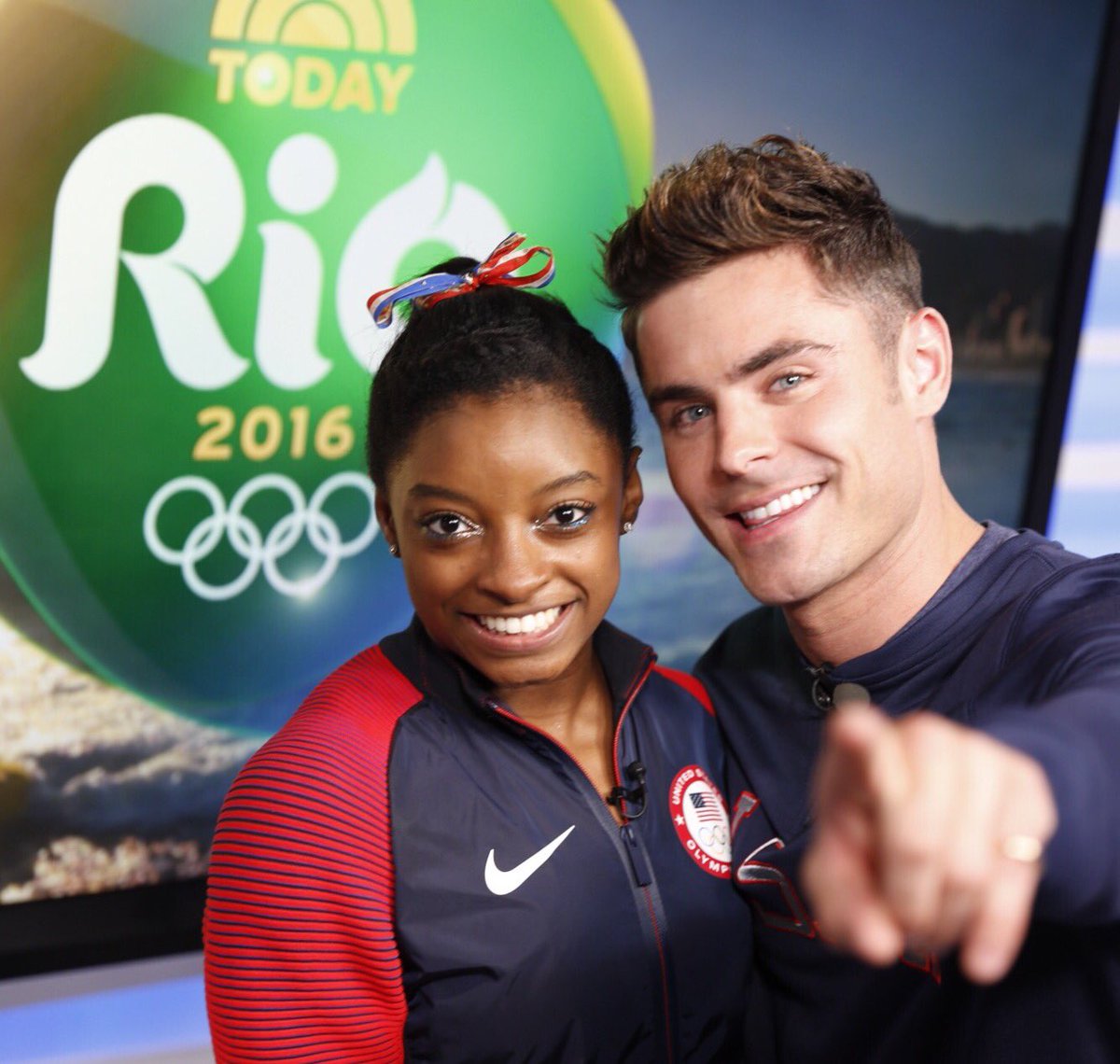 Surprise!! #Rio2016 #Gold #FinalFive https://t.co/yUswjZeHsa