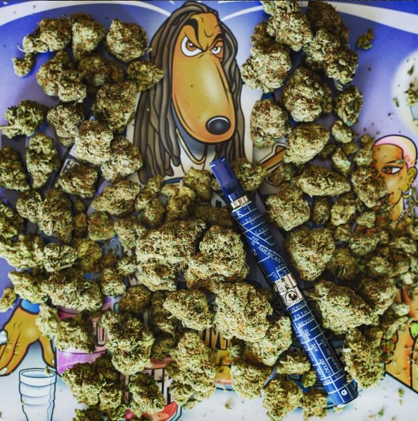 #COOLAID man smokn on classic snoop @GPen ✨???? get it now on https://t.co/R8WljU8P0o https://t.co/PbpAA5yj8W