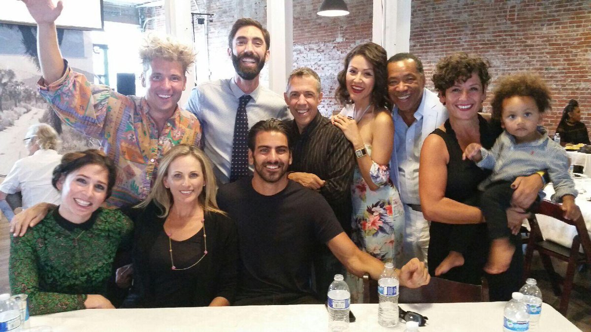 The gang that supports #Mather the movie is here! @NyleDiMarco @Shoshannah7 @655Jack @burtonmotion @ObbaBabatunde https://t.co/TZ7EWaX2W7