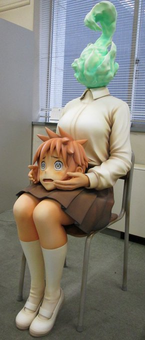 そして!つい先日「亜人ちゃんアニメ化広報大使」に就任したばかりの町京子等身大フィギュアが、MODI渋谷7Fの「HMV&a そして!つい先日「亜人ちゃんアニメ化広報大使」に就任したばかりの町京子等身大フィギュアが、MODI渋谷7Fの「HMV&a