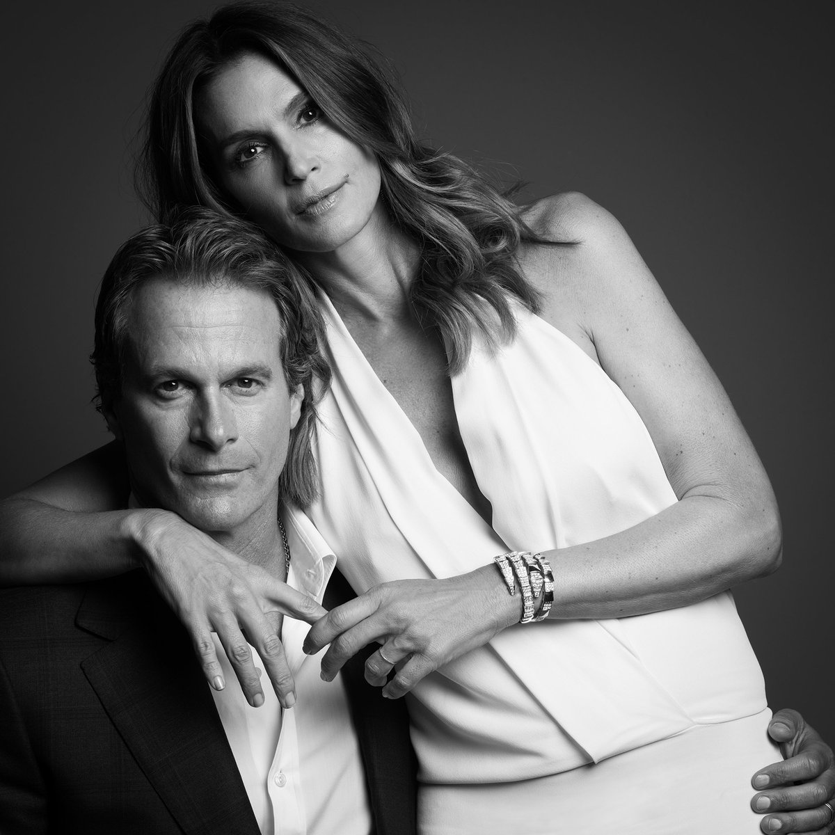 RT @TOMFORD: @CindyCrawford and @randegerber at the TOM FORD AW16 Show. Photographed by @inezandvinoodh #TOMFORD #TFAW16 https://t.co/Y7p5O…