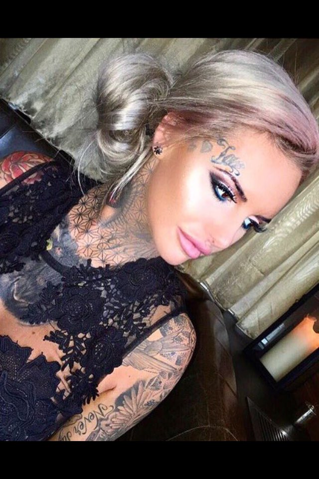 RT @James_Hoare2301: My #WCW this week is definitely @jem_lucy. What a beauty ???? https://t.co/FlC15YavXo