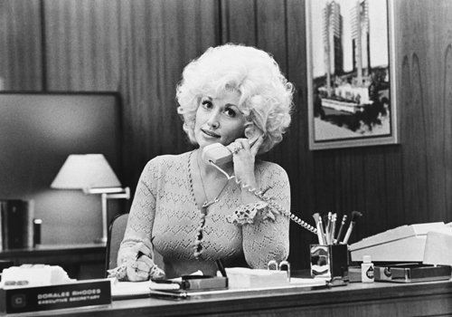 RT @DollyParton: Y'all deserve a break from workin'! Have a fun #LaborDay and don't get in too much trouble ;) https://t.co/neOSNm7fYw