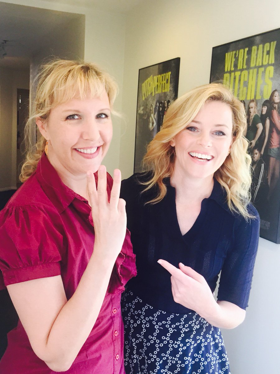 #PitchPerfect has a new leader - so excited @bigbadtrish is directing #PP3! https://t.co/KRbTv5oBsi