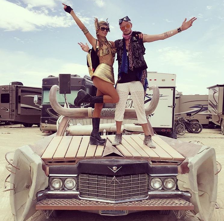 Best time at #BurningMan with my amazing brother @BarronHilton! ???????????????????? https://t.co/zFg4pOPjma