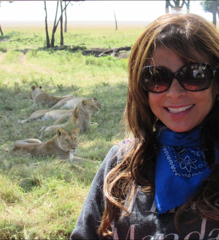 The lions &me during my visit to Kenya. EVERY day is like #TravelTuesday in this beautiful, vibrant country @weday https://t.co/5Iowffn8e9