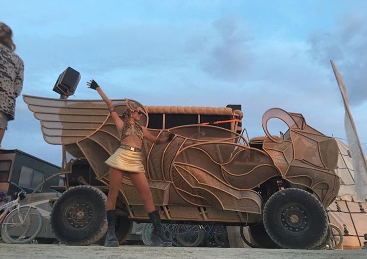 #Viking at #BurningMan ✨✨????✨✨ https://t.co/oTQFluUNzM