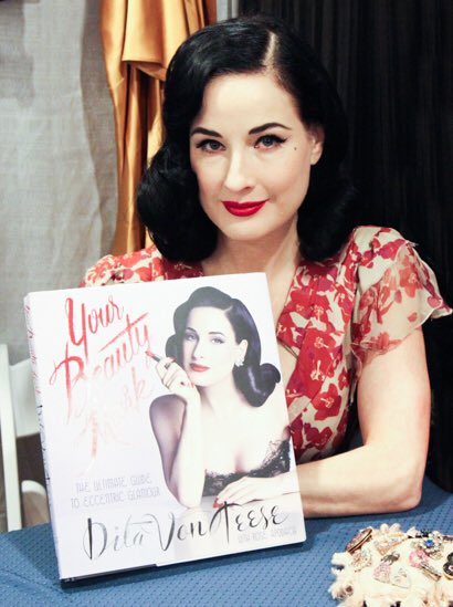 RT @vintageexpo: We are thrilled to announce that @DitaVonTeese will be doing a book signing at our #LA show Oct 8th & 9th https://t.co/u3l…