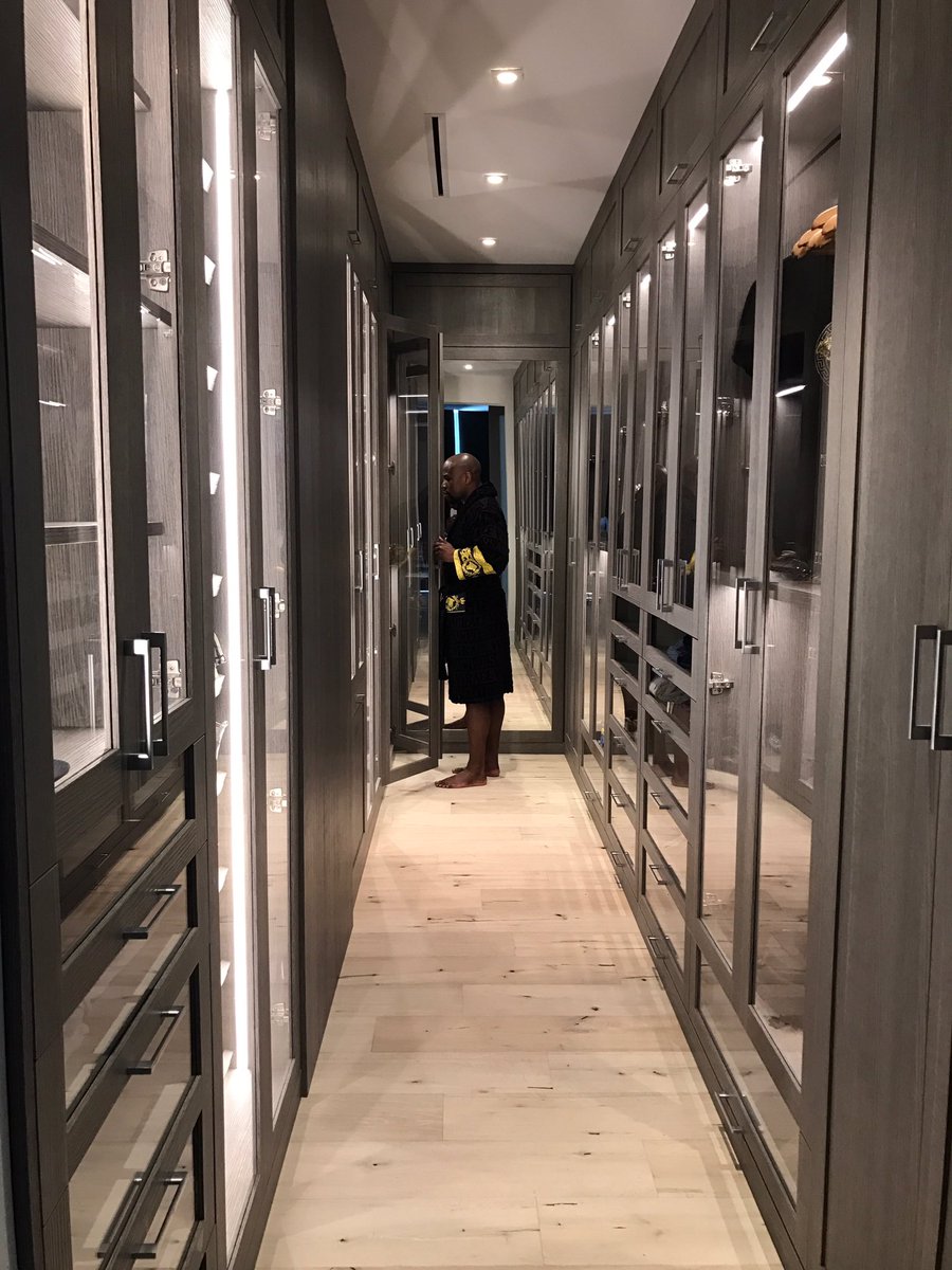 One of my many custom closets looking like Neiman Marcus. https://t.co/NQ2RZUidjV
