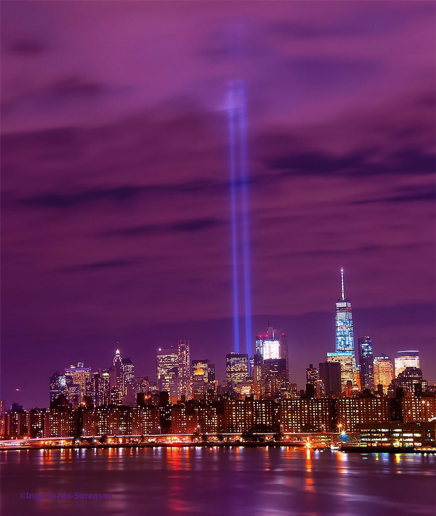 In memory of... #911 #NYC #mycity #neverforget #bronxgirl #nomatterwhereigoiknowwhereicamefrom https://t.co/icJZ5rMqTk