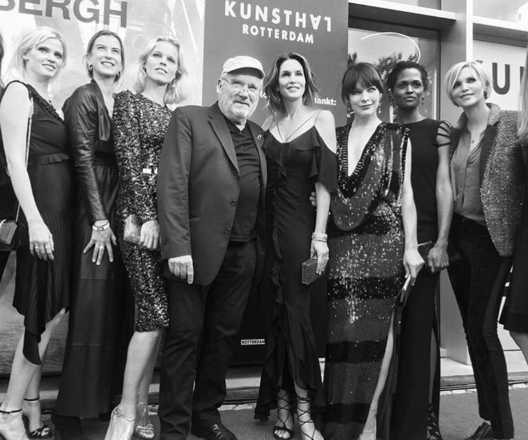 Celebrating @peterlindbergh_ last night! @Kunsthal @MillaJovovich @EvaHerzigova @LaraStone https://t.co/6nw4KMQSvg https://t.co/vczTG4z2HM