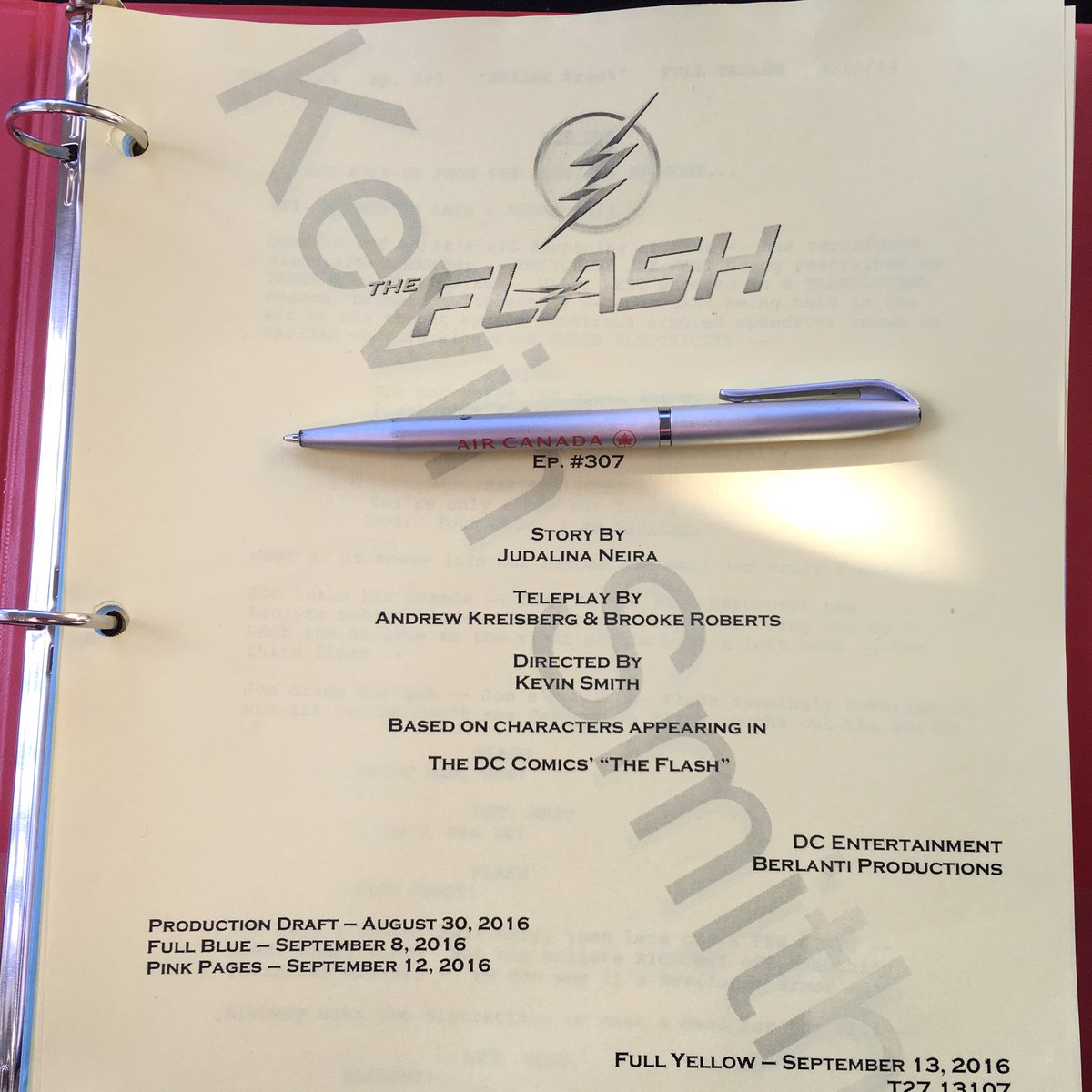 I start shooting my second episode of @CW_TheFlash today! Big thanks to @AJKreisberg & @GBerlanti for another run! https://t.co/2leDmdzVju