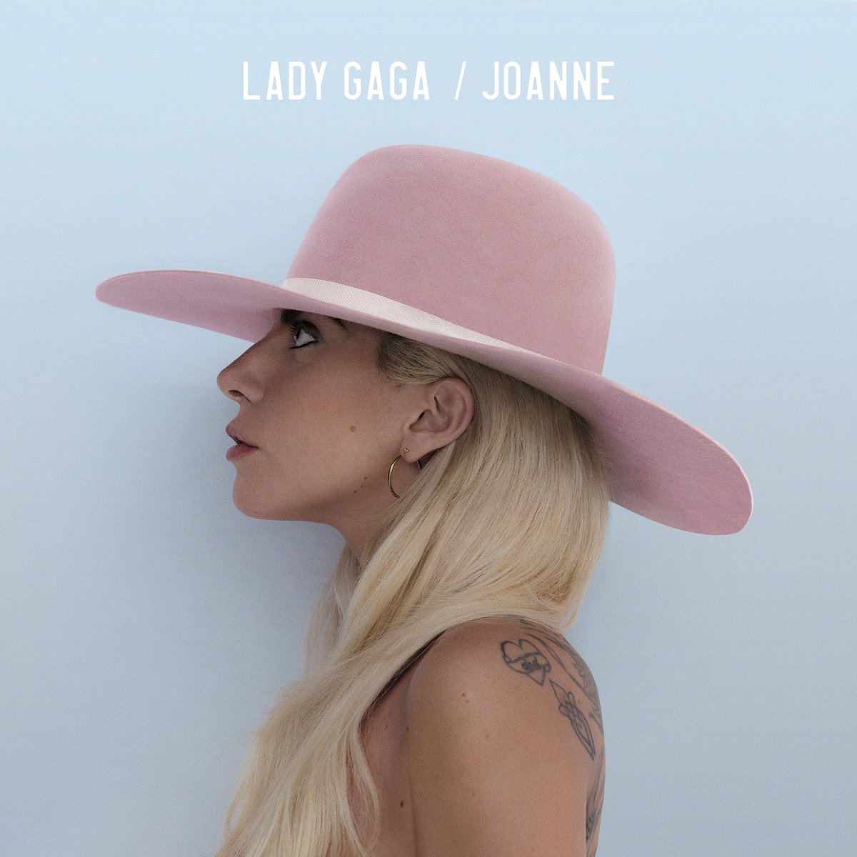 LADY GAGA / JOANNE
NEW ALBUM
OCT 21 https://t.co/YzKQbtVEZO