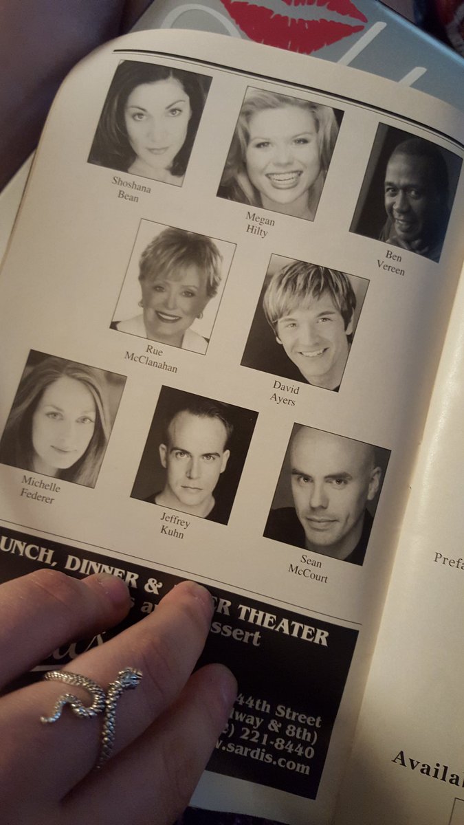 RT @MeganHiltyOL: #tbt to when the Wicked Playbill looked like this! https://t.co/0jLxcLi9J5