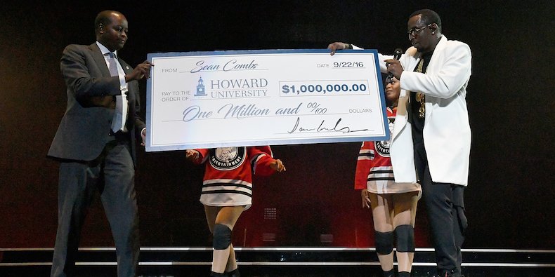 RT @pitchfork: Puff Daddy (@iamdiddy) gives $1 million to Howard University https://t.co/ZcNmMSlLHg https://t.co/Sv914PX2tB