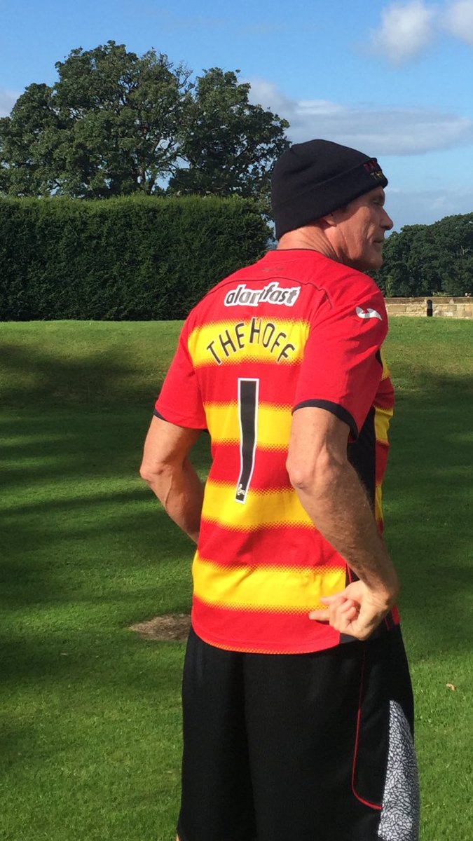 It's Partick Thistle time !! Go Hoff and win !! All the best from DH https://t.co/nKk34qp0Nh