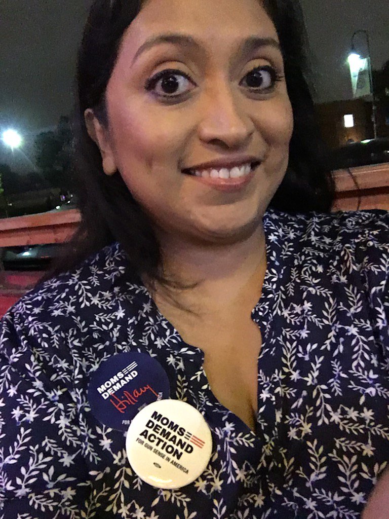 RT @mendezgonzales: I'm ready for this presidential debate with @MomsDemand #SanAntonio crew! #imwithher https://t.co/H3yPYDElbg