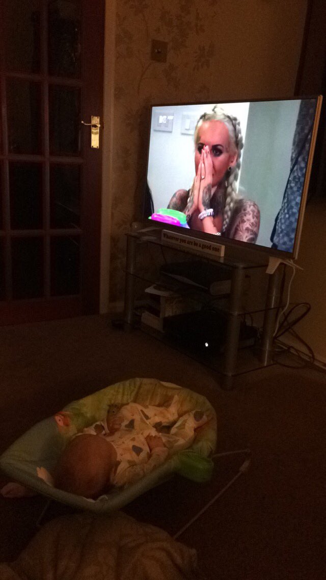 RT @martafcker: Probably shouldn't be making my 2 month old girl watch EOTB @jem_lucy https://t.co/JU1JrSFESb