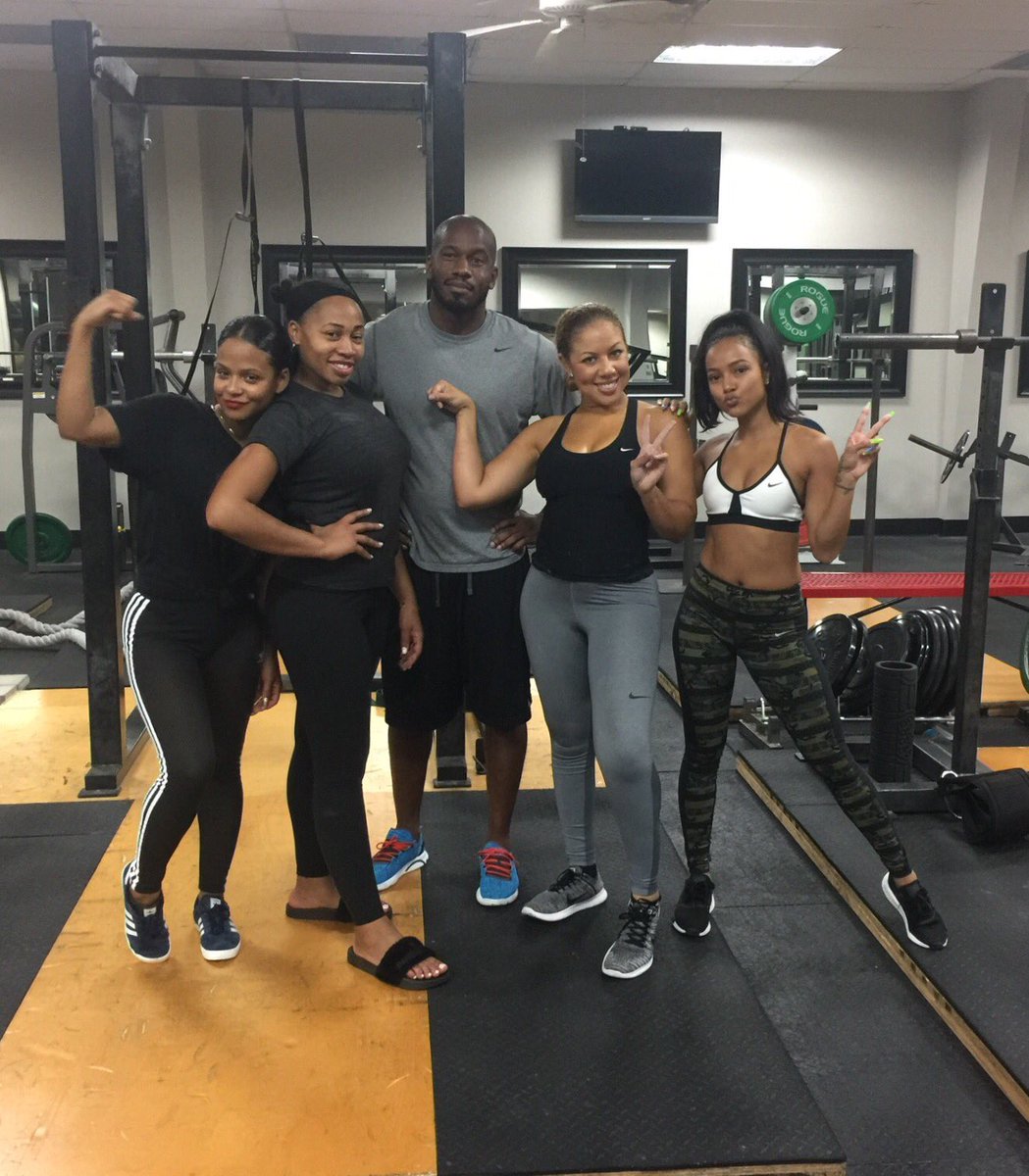 RT @DJ_Fitness: Had a great time last night with this group of girls. They came in and worked hard???????? https://t.co/3CddKkWx9S