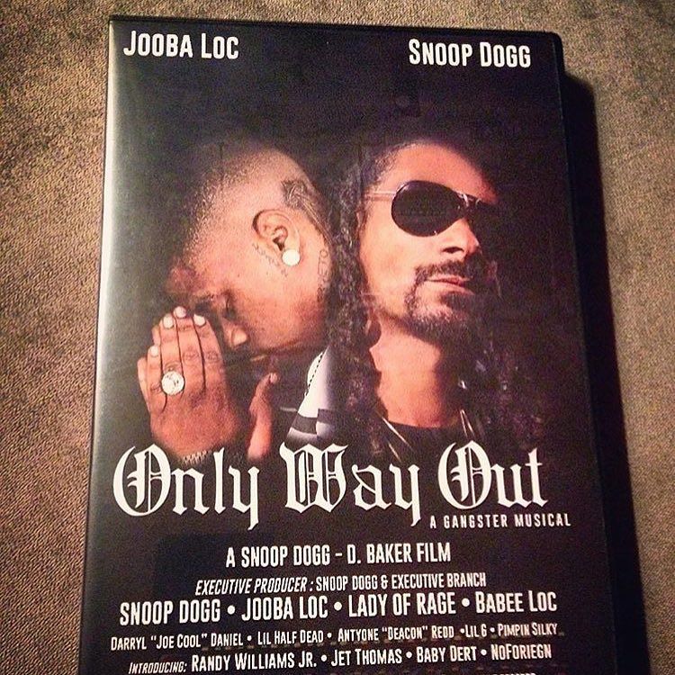 Movie. Out now.  Dadda. And jobba ????????✨????????✊???????????????????????? https://t.co/BzisxzuVUZ https://t.co/L9k2gPfJDM