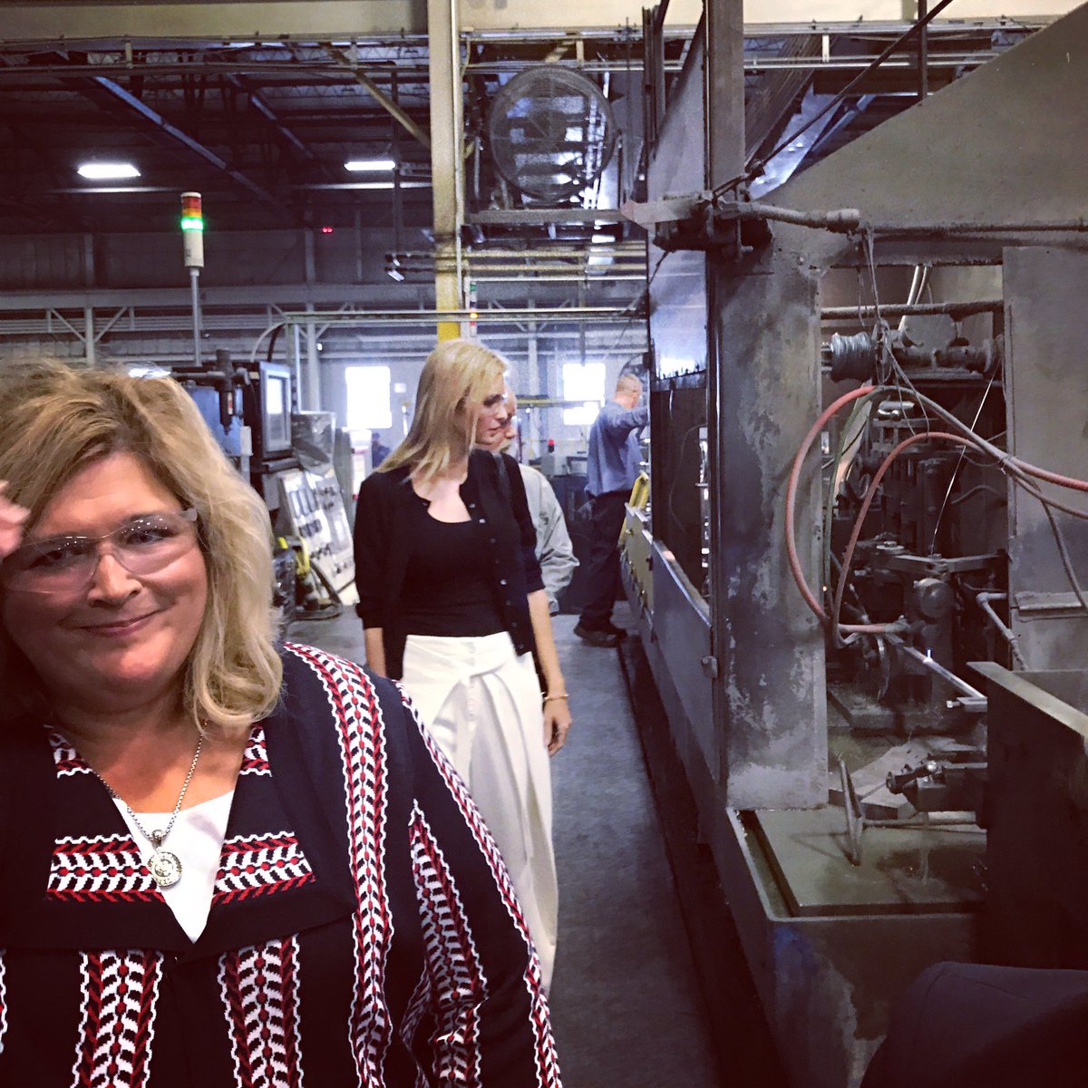 Thank you Angie Phillips for inviting me to tour your plant Middletown Tube Works. #Ohio https://t.co/fUKiiEIBXT