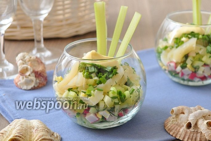 Крабовый салат с кальмарами рецепт пошагово