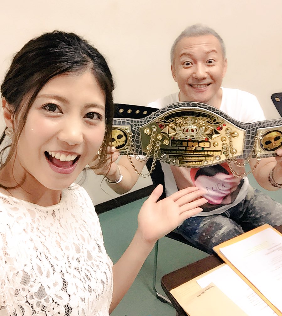 「バトルですよ、アザゼルさん。G」昼の部後に小野坂さんと。お誕生日プレゼントの特製ベルト!キラキラ✨お話するのは実に…い 「バトルですよ、アザゼルさん。G」昼の部後に小野坂さんと。お誕生日プレゼントの特製ベルト!キラキラ✨お話するのは実に…い