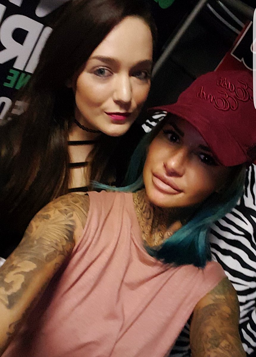 RT @HullCity_AFC: @jem_lucy  what a hottie ❤???????? https://t.co/PC8rUG6576