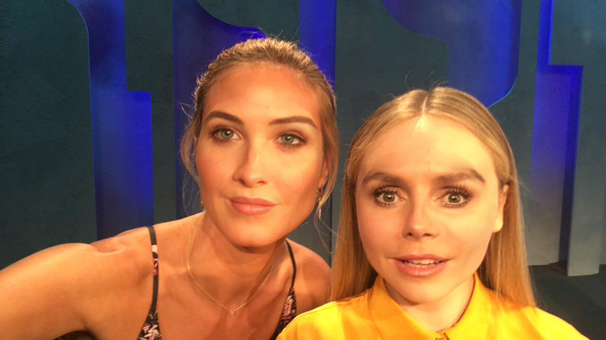 Any guesses on who our guest judge is for @ProjectRunway tonight? #FaceSwap https://t.co/HJF0RTfO3M