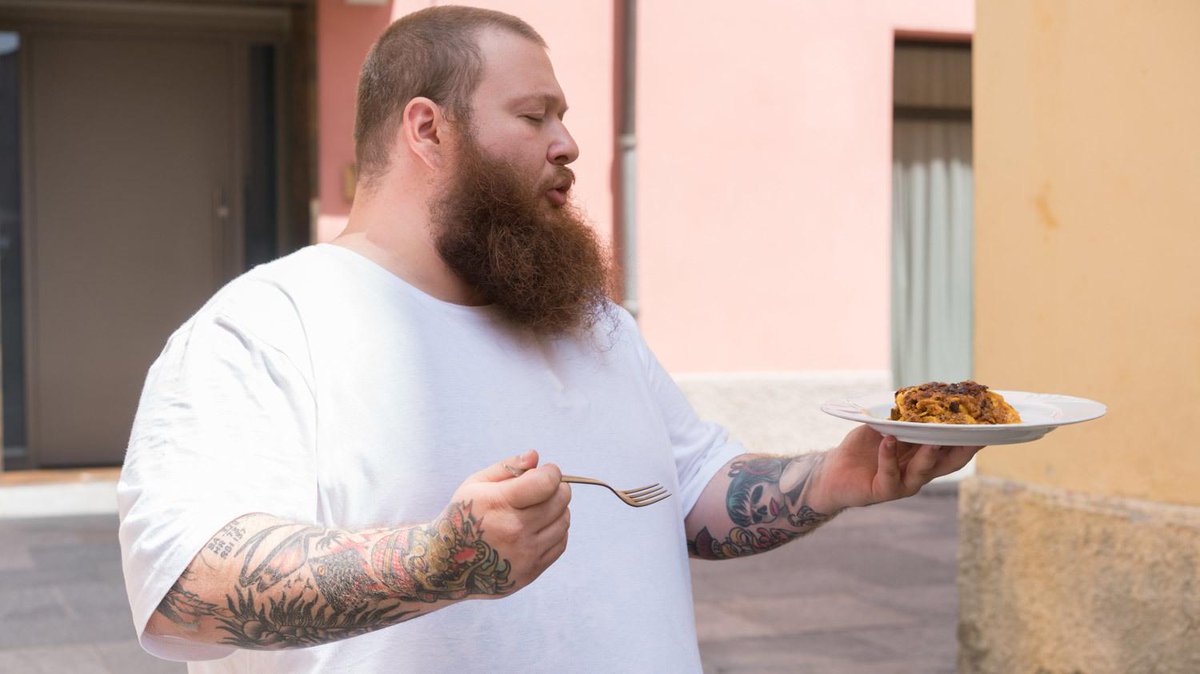 RT @VICE: Mario Batali can't believe Action Bronson shows up high to work: https://t.co/vLSiZ5sMgy https://t.co/8JDlbAxGbV