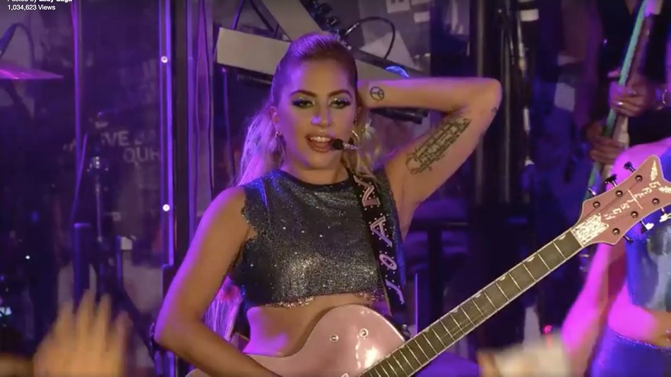 RT @mashable: See the erstwhile Lady Gaga unleash Joanne on an L.A. dive bar https://t.co/B9FQfTbrCv https://t.co/pJi019u7s1