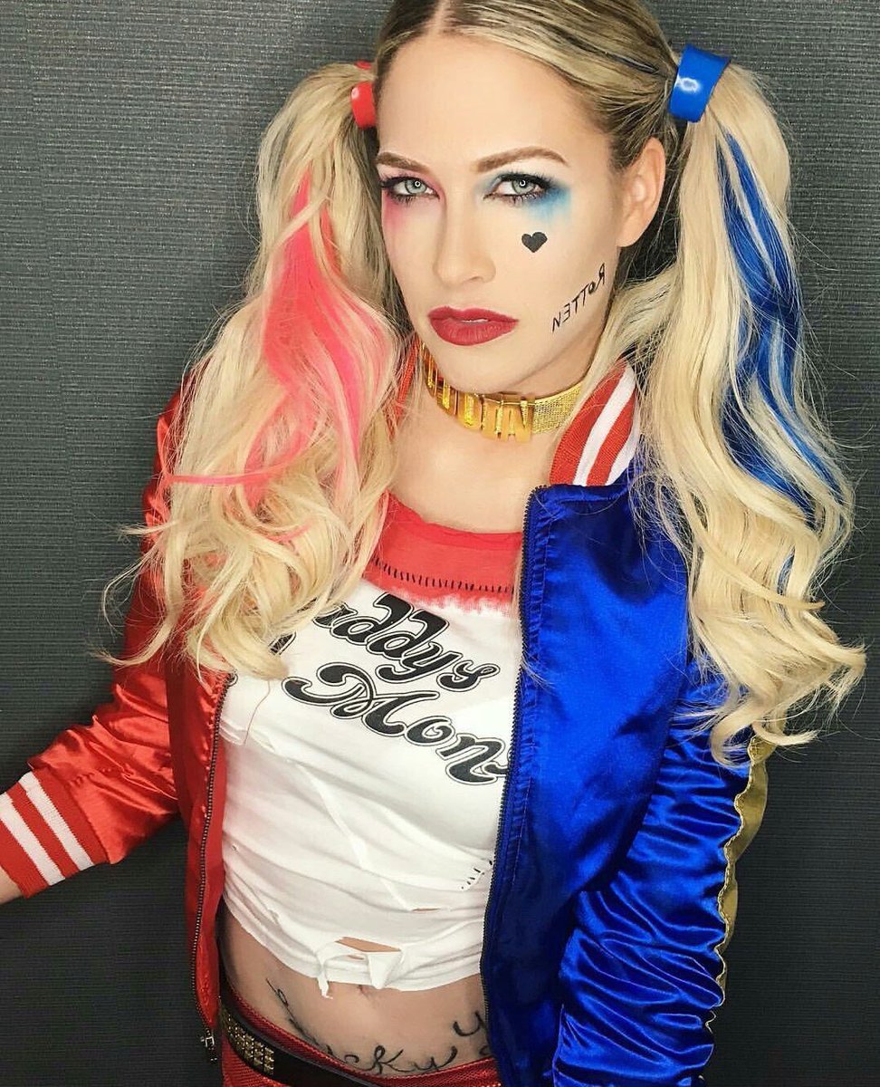 RT @ShammaLesnar: Sorry Margot robbie there is a new Harley Quinn in town https://t.co/rqdEuZo0Yf