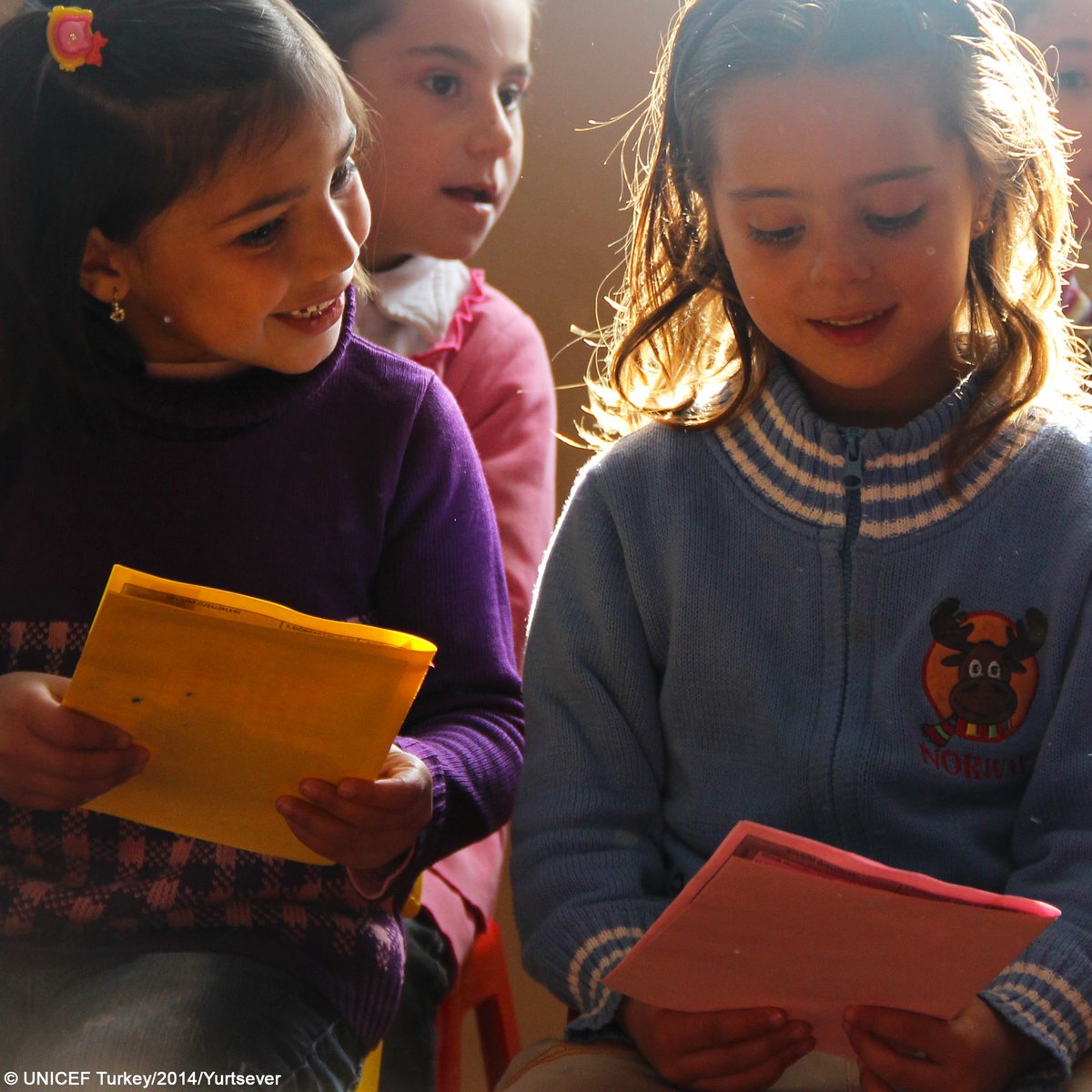 RT @UNICEF: Every child has the right to quality education. RT if you agree! Via @unicefturk https://t.co/Vjii0O8Ccp