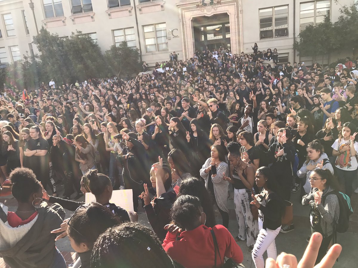 RT @BerkeleyBSU: BERKELEY HIGH SCHOOL WALKOUT https://t.co/0hyQRyOkqc