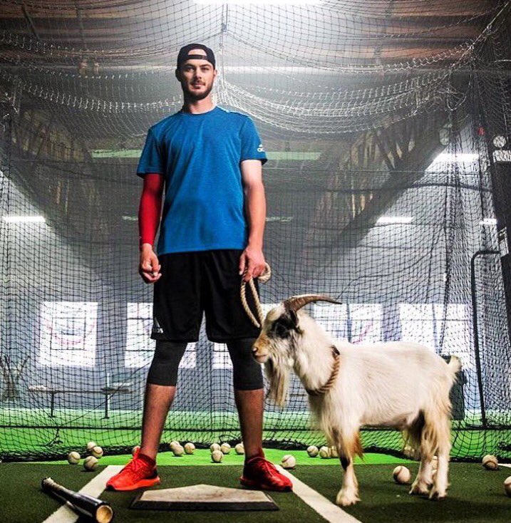 Congrats @KrisBryant_23 getting that ring !! ????????????
#$@& Curses #teamadidas https://t.co/mb5GV5YNnZ