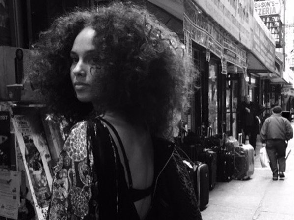 RT @HipHopDX: .@AliciaKeys Releases Beautifully Shot Short Film 