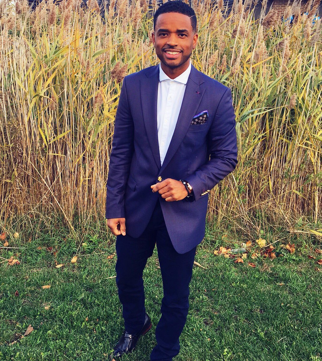 RT @LarenzTate: Sometimes the grass IS greener on the other side. 
#SteadyGrinding
#BusinessEthics ???? https://t.co/c1UYmwf6n9