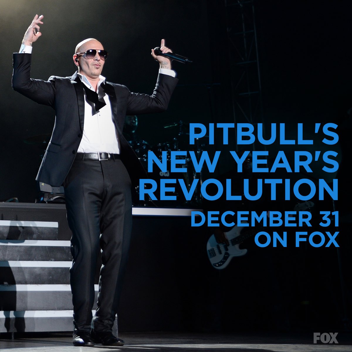 Going BIG for #PitbullNYE 2016. Who should party with me in Miami? https://t.co/NW604bpMdh