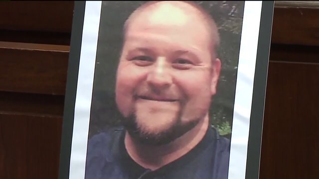Former bouncer was killed outside his home ‘for doing his job,’ police say https://t.co/Haed0XorgF