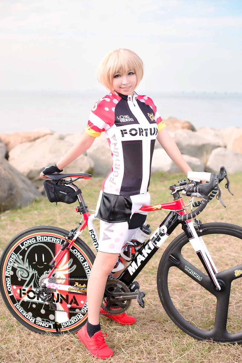 亜美ちゃんは天然的なキャラですがロードバイク乗った時転倒しない子は奇跡的なwww#ろんぐらいだぁす #コスプレ写真倉田 亜美ちゃんは天然的なキャラですがロードバイク乗った時転倒しない子は奇跡的なwww#ろんぐらいだぁす #コスプレ写真倉田