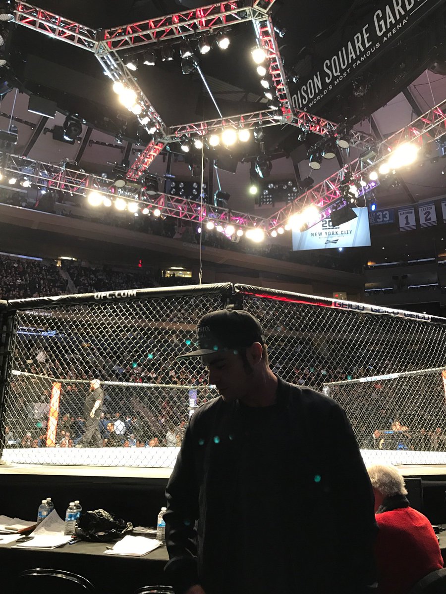 #UFCNYC Madison Square Garden- let's go!! #UFC205 https://t.co/PqhL5B6Tgs