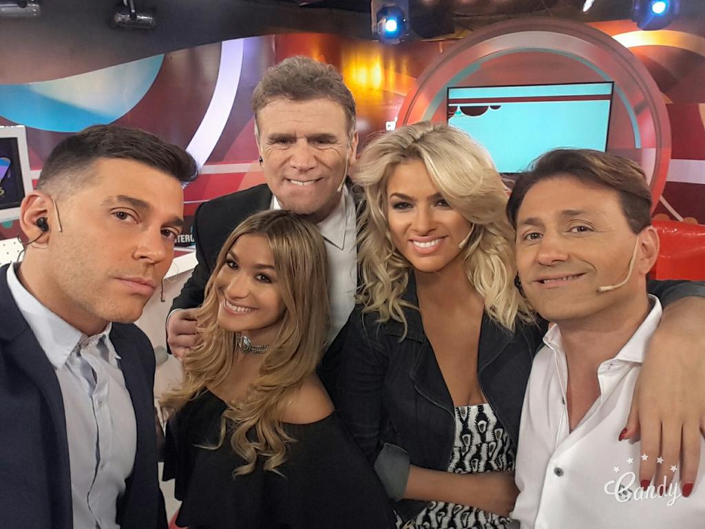 RT @fernandopiaggio: @tetomedinaok @drinaldioficial @ailen_bechara @BarbiCabo @MGZNtv @ElChimentero30 ???????????????????? https://t.co/oRlVSaoY17