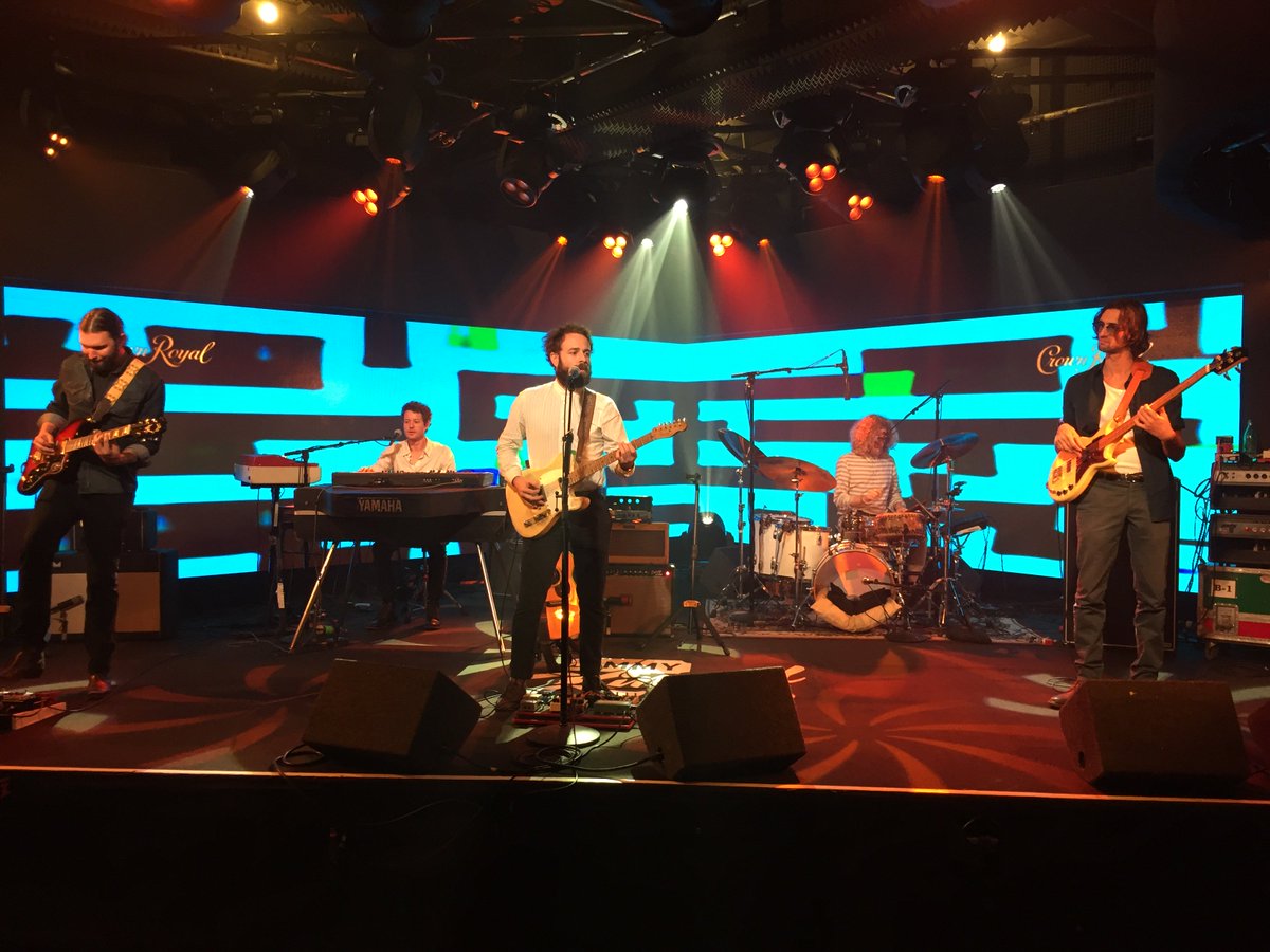 RT @dawestheband: Tune into @jimmykimmellive tonight to see Dawes perform “When The Tequila Runs Out” and “Quitter” https://t.co/bzPUoOIunW