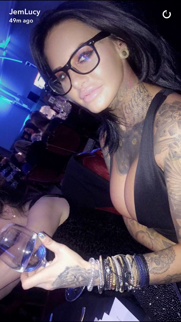 RT @Shxnnxnr: The only women I would ever marry @jem_lucy ohhh what a fucking sort???? https://t.co/cwgAfZkfyu