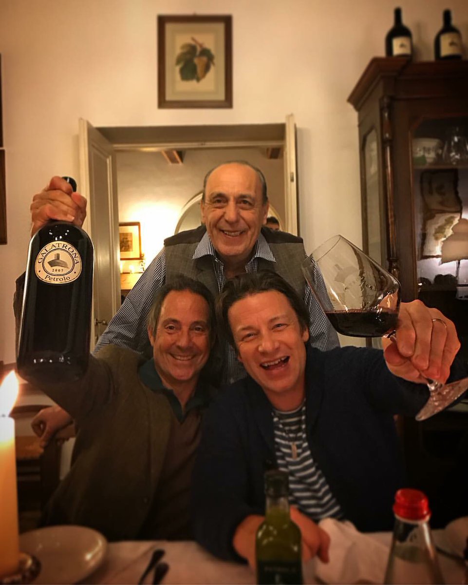 Nice to see old friends a long days cooking what a joy .... viva petrolo winery big love  guys jox x X https://t.co/HsOE1xzLhc
